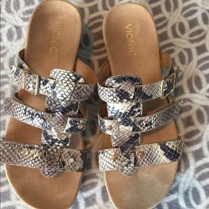 Vionic  Sandals Size 8